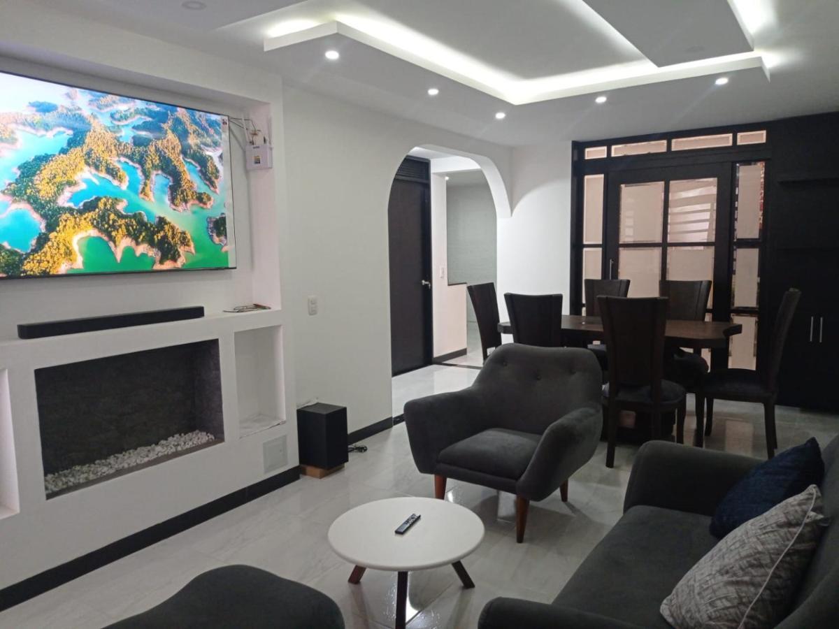 Comoda Casa Descansar En & Excelente Ubicacion Paipa